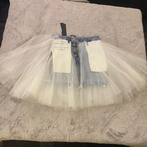 Ben Taverniti Unravel project reversible jean/ tulle skirt, size 25